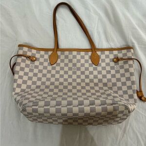 Louis Vuitton Neverfull MM